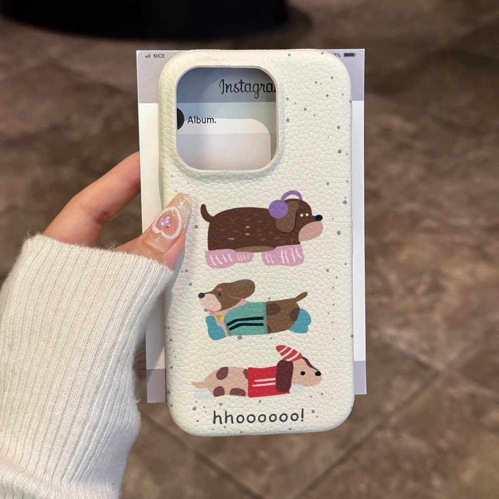 泼墨腊肠狗荔枝皮纹高级感苹果15手机壳14promax女13半包12保护