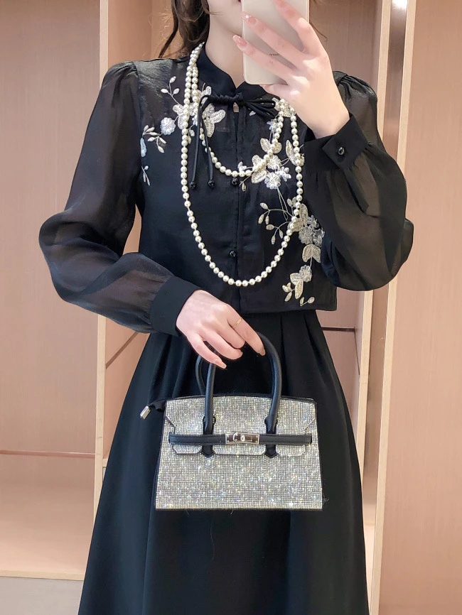 3313-A-2-4-3 新款女高级感新中式印花百搭立领长袖衬衫+吊带套装