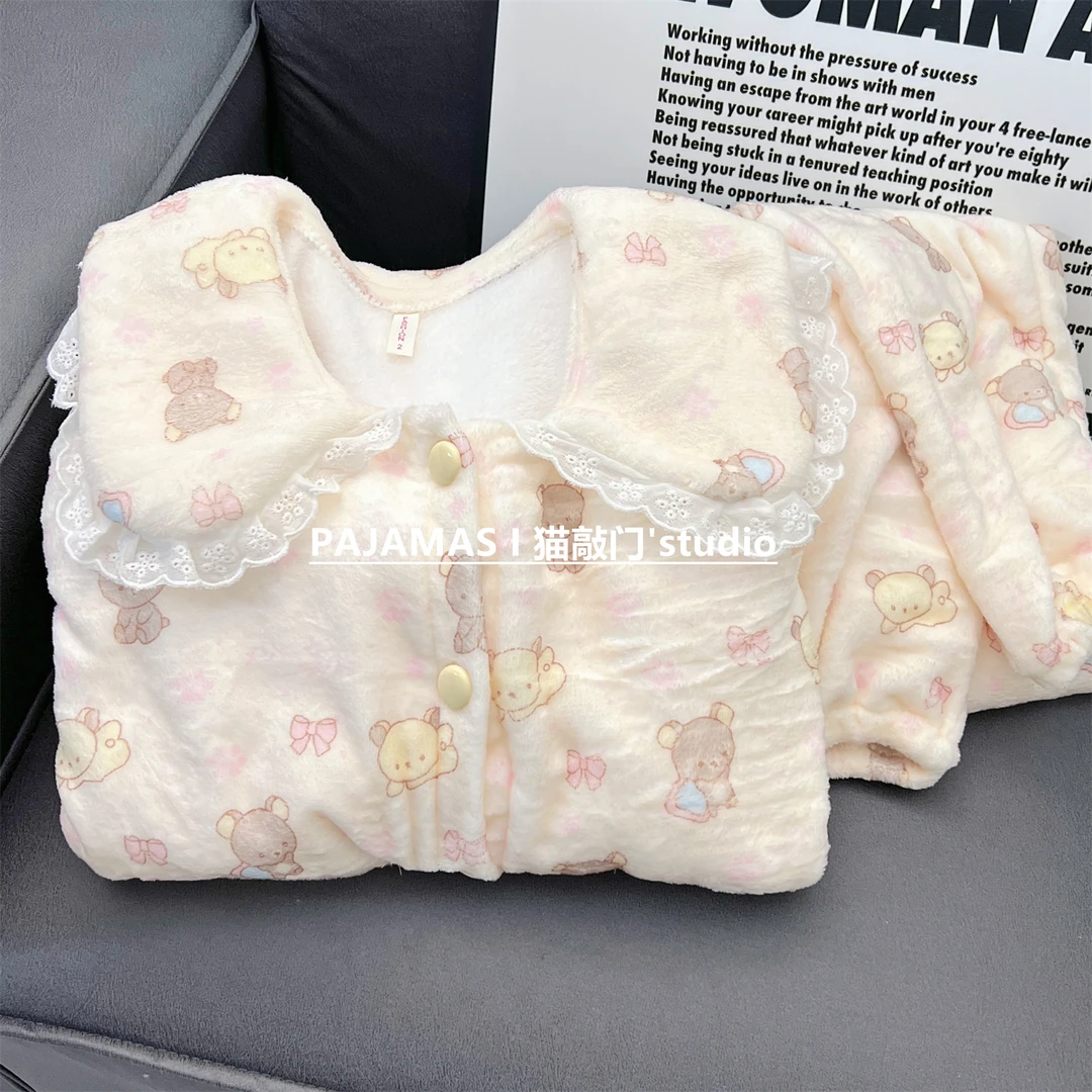 日系秋冬季毛绒轻松小熊睡衣女加绒加厚珊瑚绒宽松保暖冬款家居服