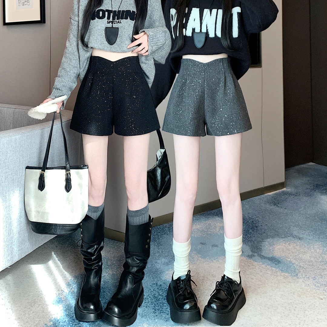 设计感v字腰黑色亮片毛呢短裤女2024冬季新款显瘦宽松A字阔腿热裤