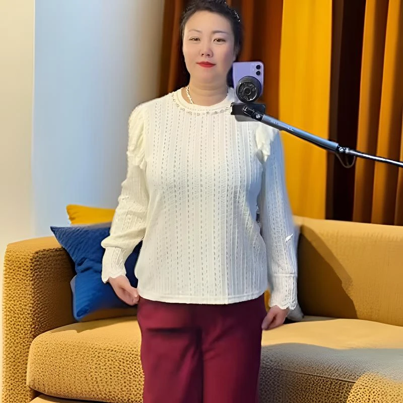 大码女装秋季新款设计师款显瘦时尚钉珠长袖打底上衣