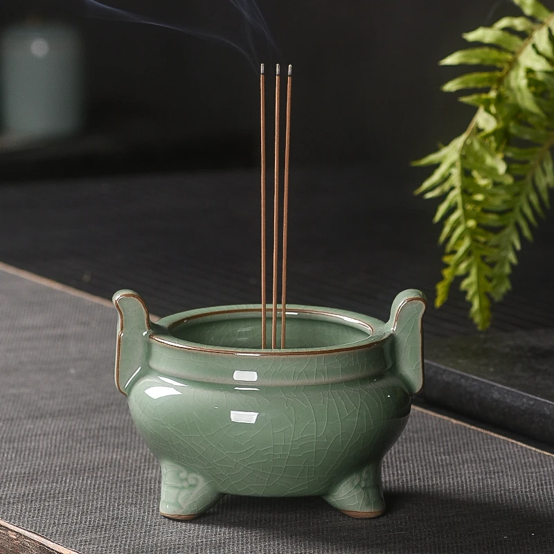 青瓷香炉大号家用室内供奉插香炉双耳三足炉中堂香薰炉仿古陶瓷炉