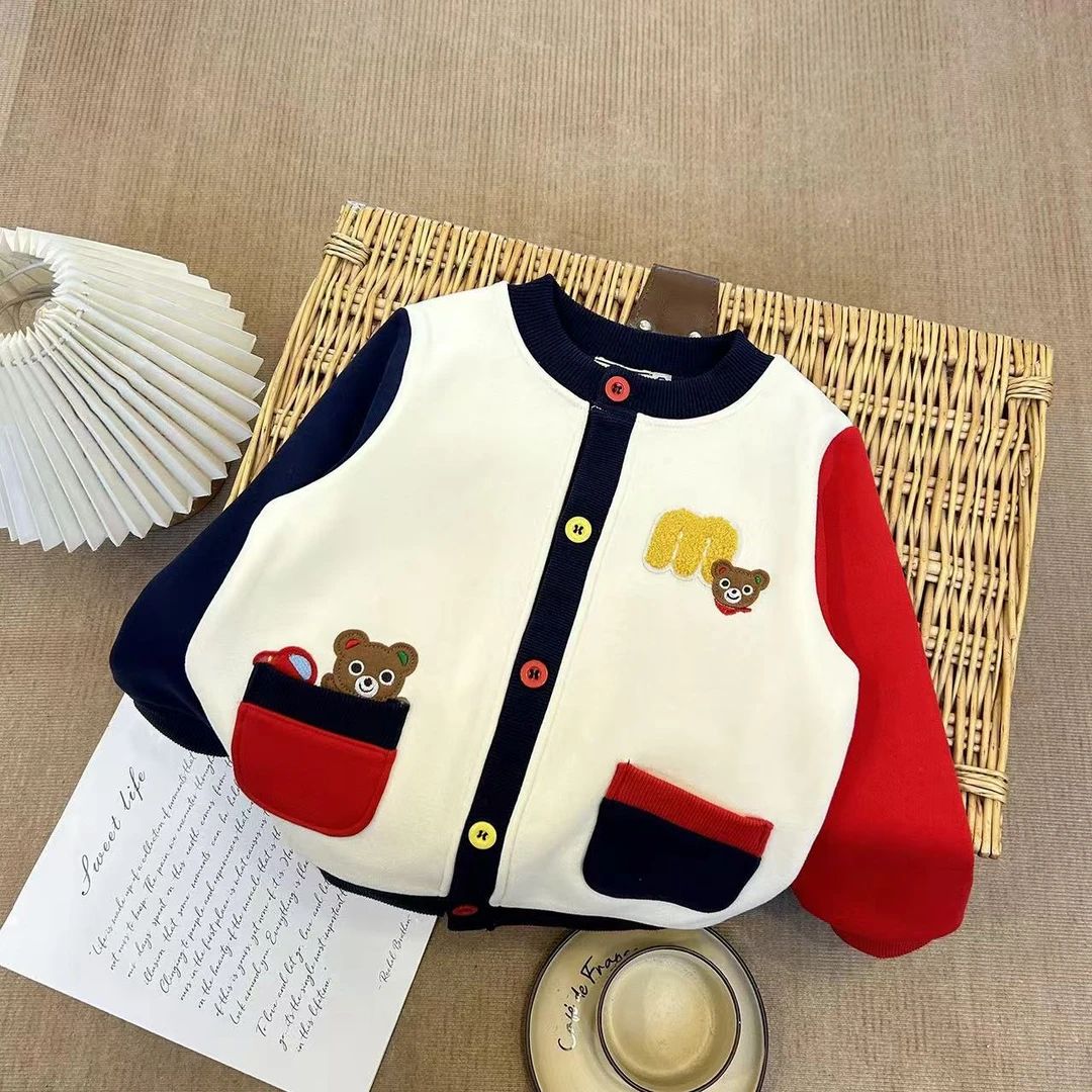 新款儿童秋冬加绒ol上衣棒球服刺绣好朋友口袋宝宝开衫外套洋气