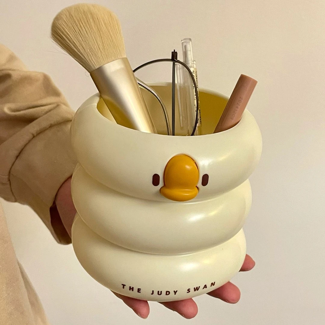 创意可爱笔筒儿童文具收纳盒学生桌面笔盒书桌置物架女孩办公室桶