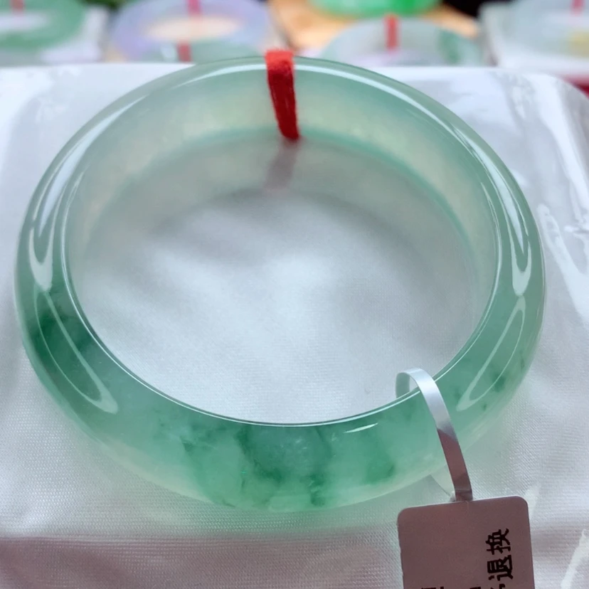 【闪购商品】翡翠手镯未镶嵌师妹
