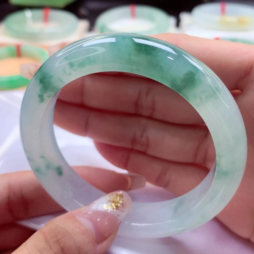 【闪购商品】翡翠手镯未镶嵌40 小柒