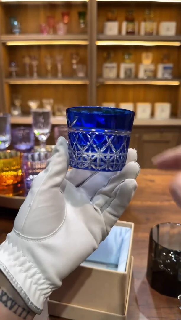 【闪购商品】套色水晶蓝色小清酒杯