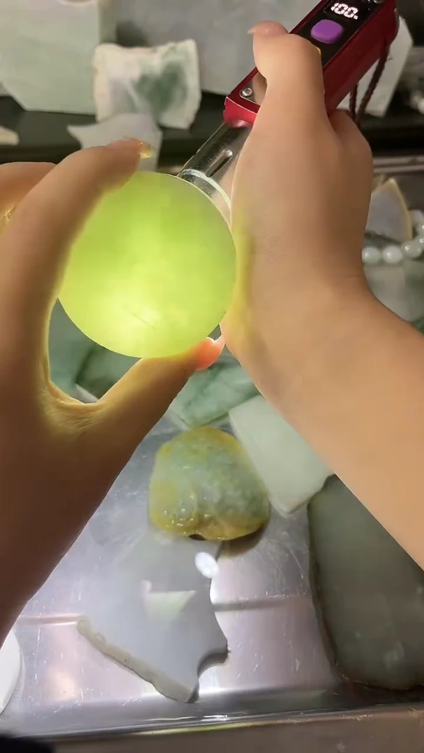 【闪购商品】翡翠挂件未镶嵌料子A668