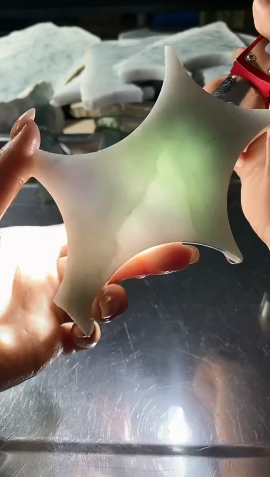 【闪购商品】翡翠挂件未镶嵌料子，不包工