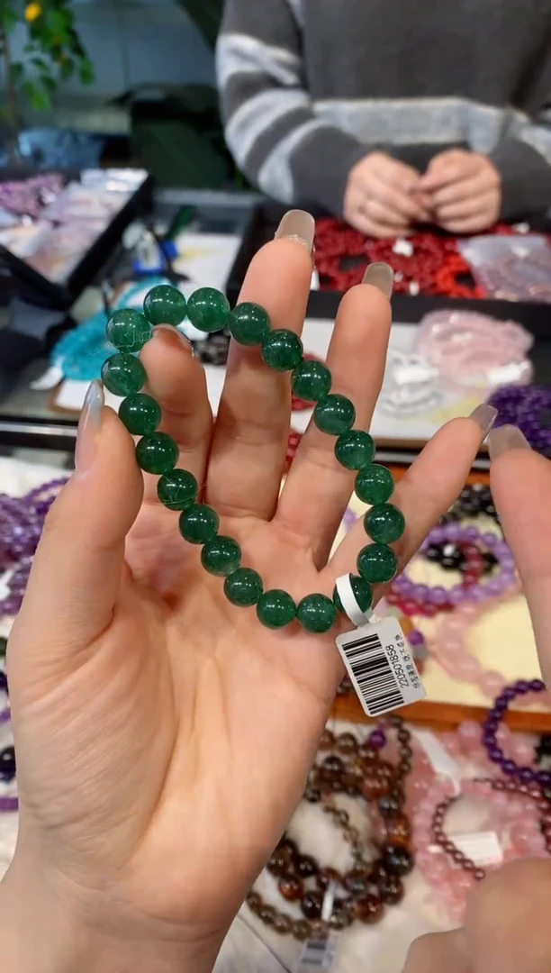 【闪购商品】石英质玉手串未镶嵌绿草莓晶 9m