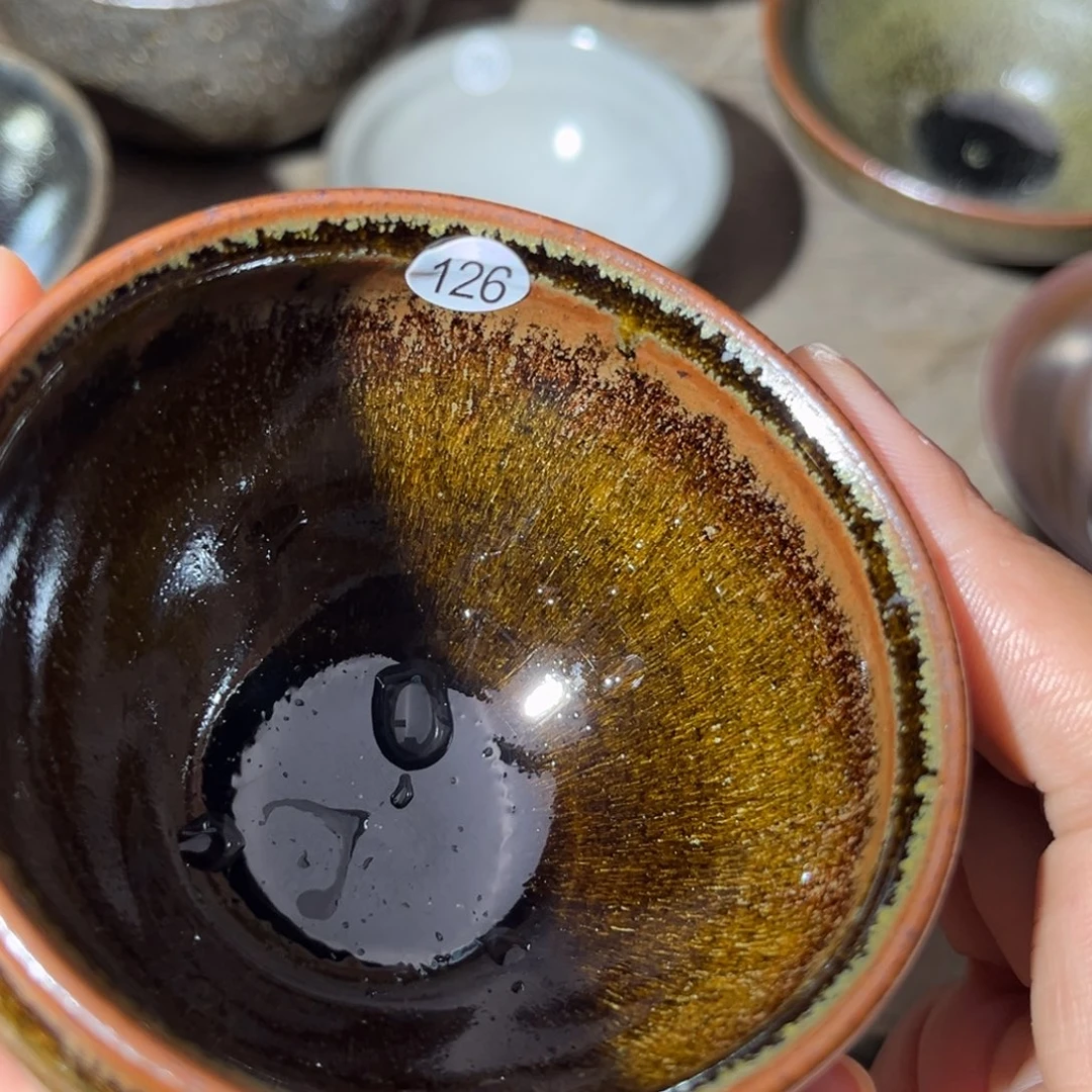 茶盏义兴龙窑坚持真柴烧