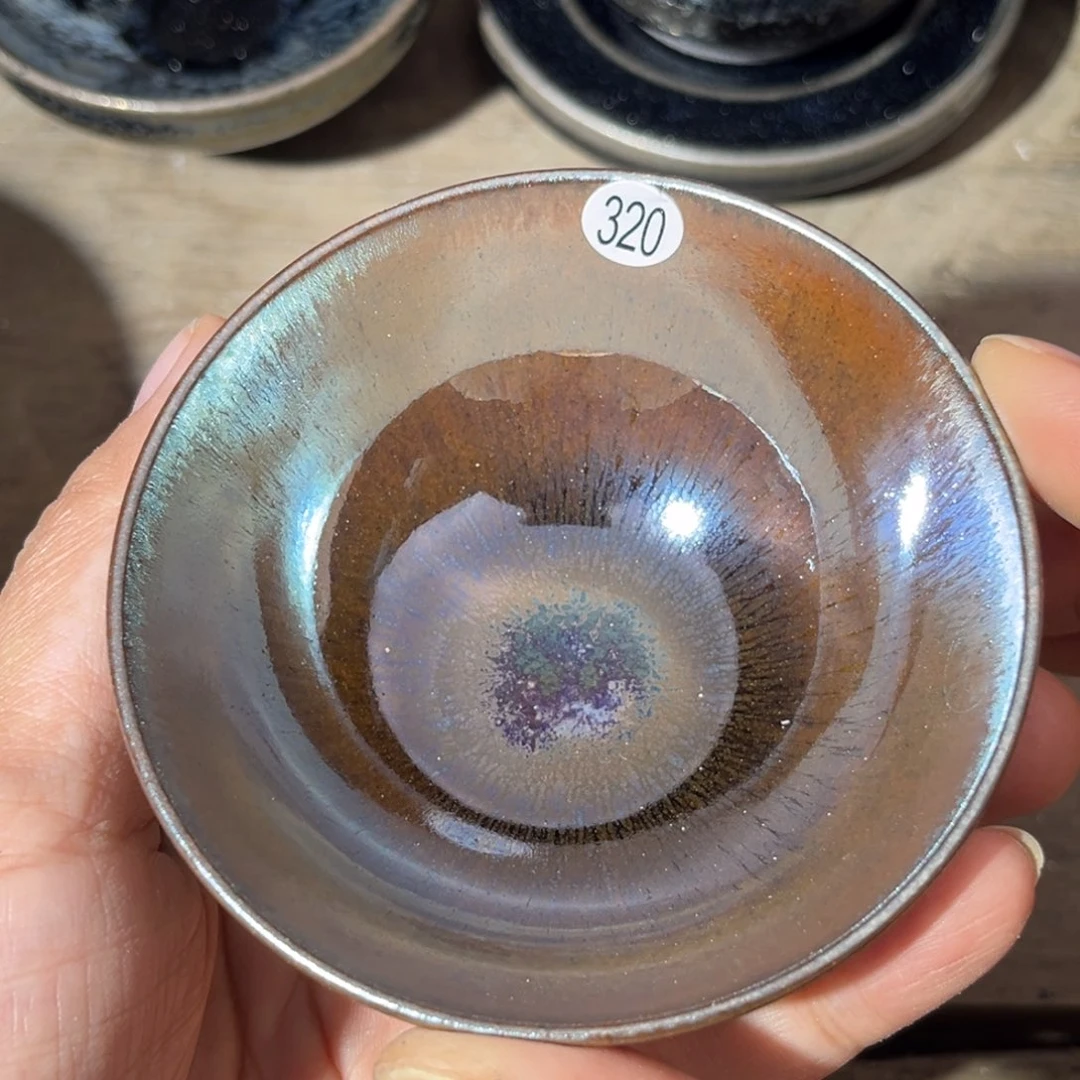 茶盏义兴龙窑坚持真柴烧