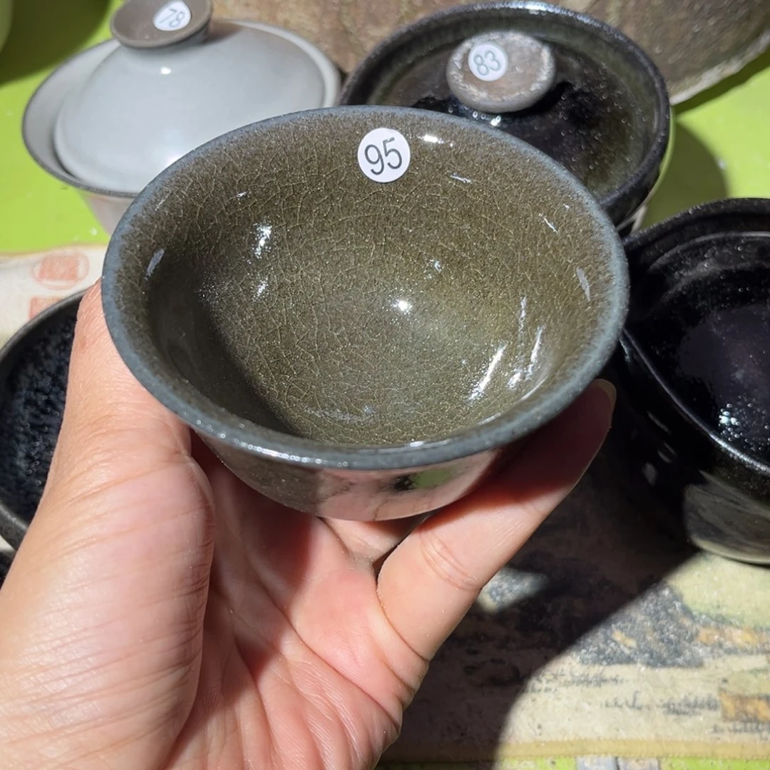 茶盏义兴龙窑坚持真柴烧