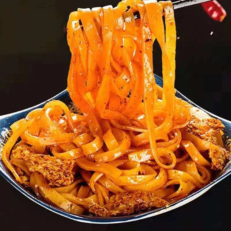 擀面皮香辣劲道筋道 陕西宝鸡擀面皮传统美味Y