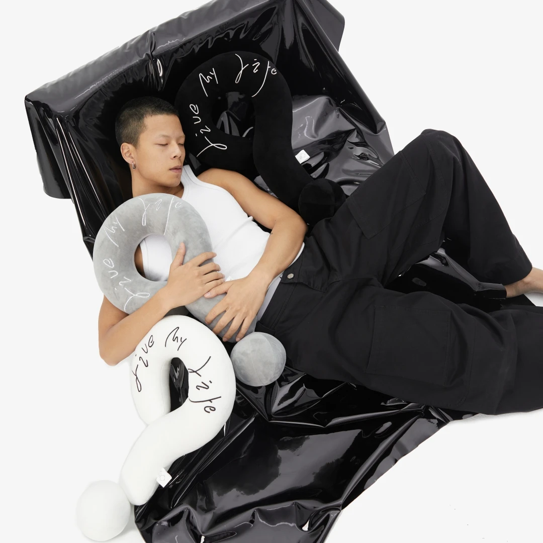 3me原创 白日梦？问号颈枕 Live My Life 居家摆件创意