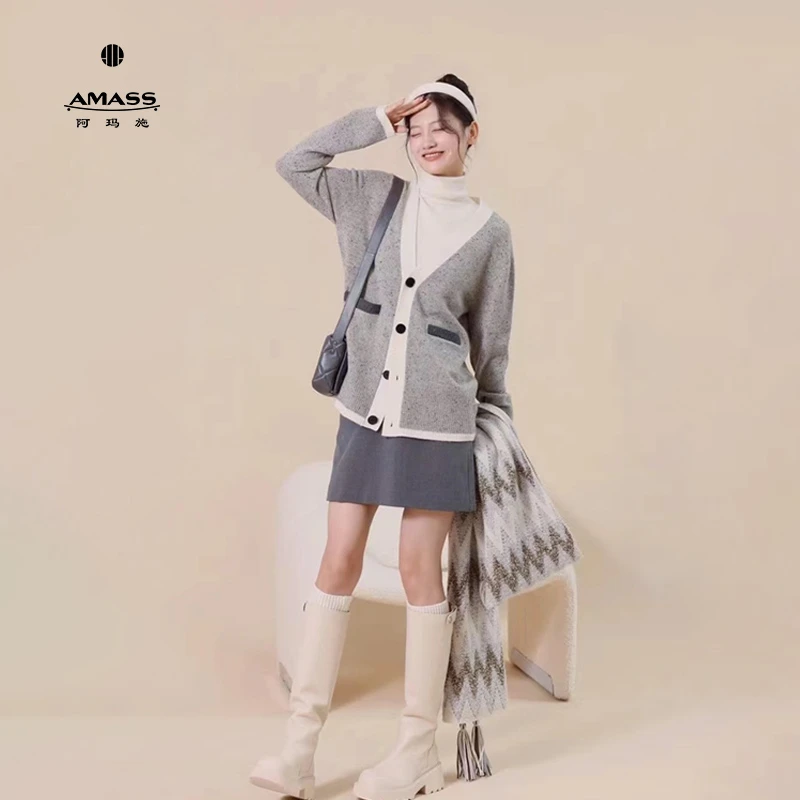 阿玛施AMASS秋冬新款热力感气质宽松显瘦拼色时髦针织开衫5499238