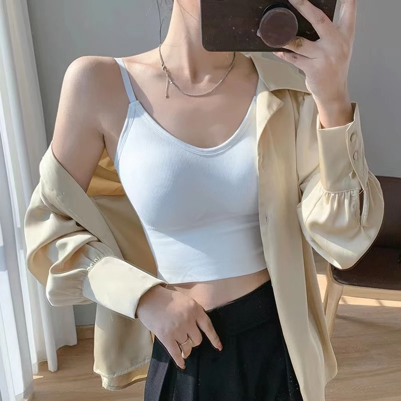XIUSSV领吊带背心女2023新款内搭带胸垫美背修身露肚脐打底上衣