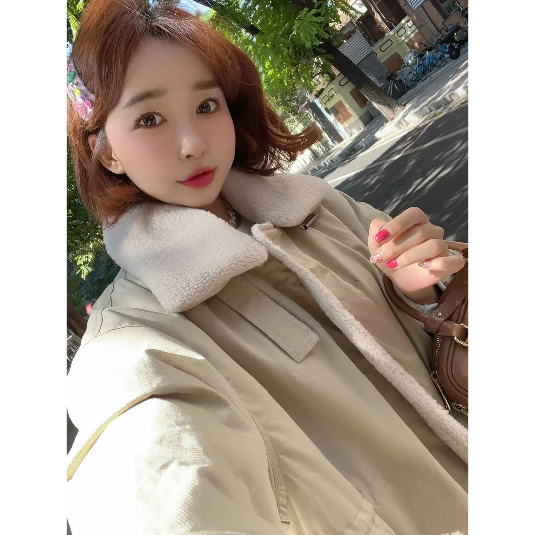 【YFONI】中长款小方领羊羔毛内里收腰风衣外套~