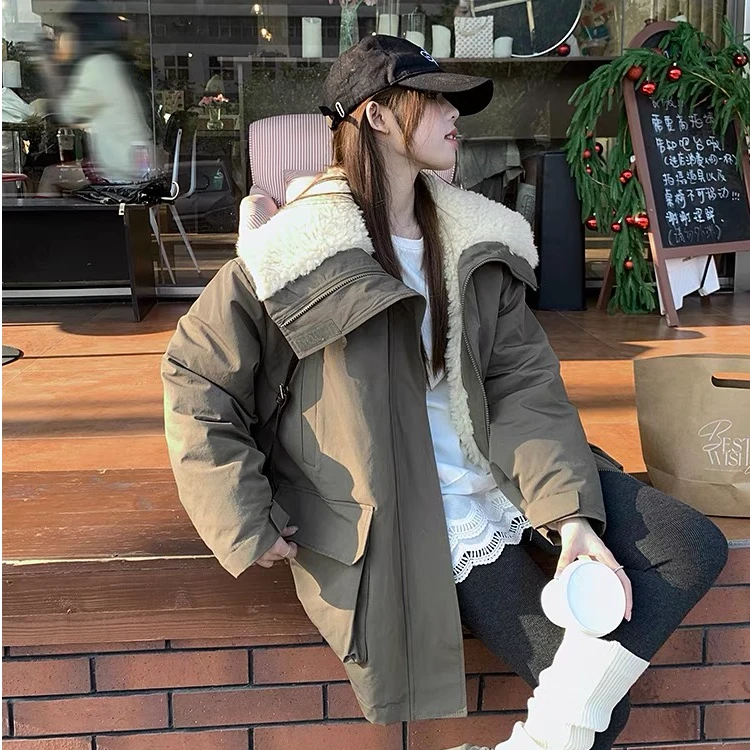 DALIANSU/大脸酥-4150   露思同款冬季设计感大翻领派克外套上衣