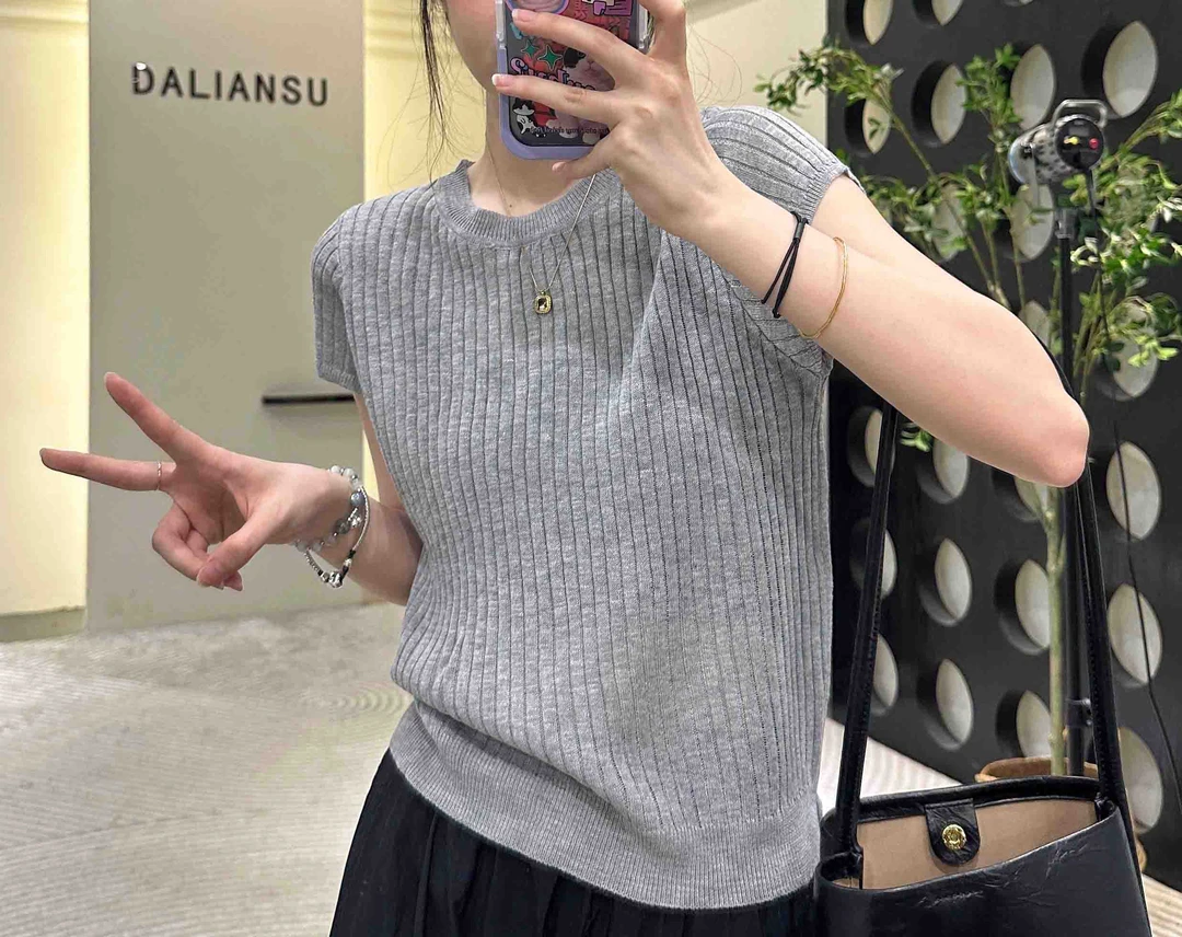 Nalian/拿恋-3643  夏季露背镂空小飞袖针织短袖上衣