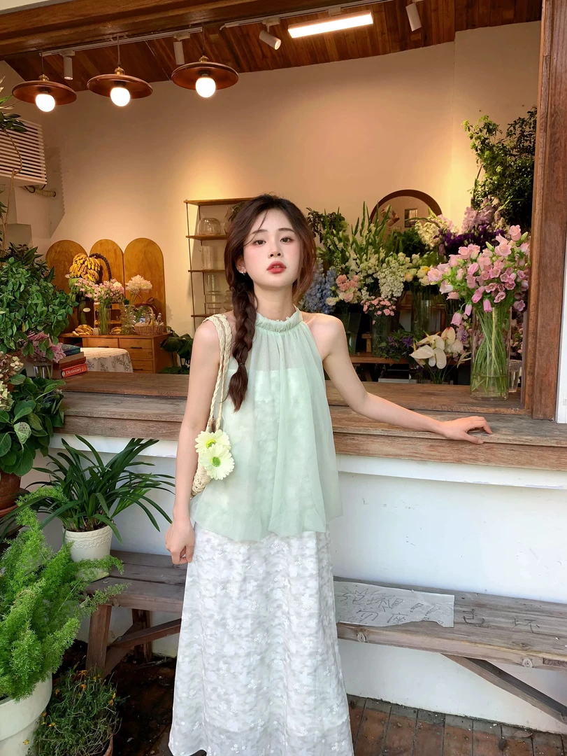 夏新款显瘦小清新挂脖假两件设计长裙性感温柔吊带裙现