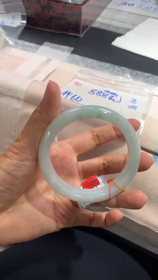 【闪购商品】定制翡翠未镶嵌毛货需抛光+50号手镯#888元