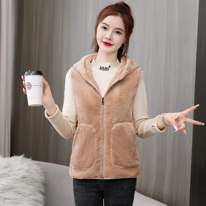摇粒绒连帽马夹加厚加绒背心坎肩时尚百搭时尚秋冬新款妈妈马甲女