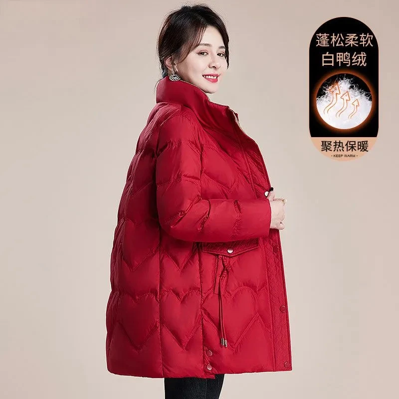 妈妈羽绒服冬装洋气红色外套2025新款中老年女秋冬大码上衣中长款