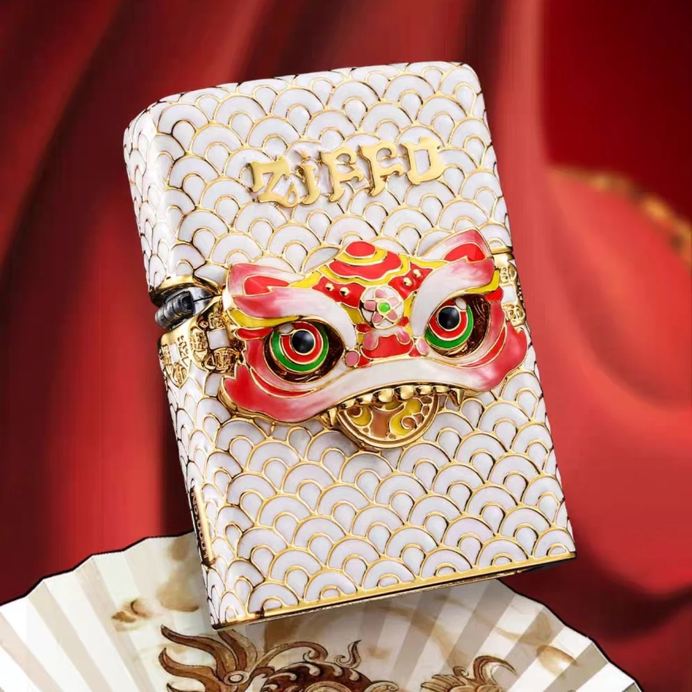 zippo打火机 重甲醒狮贴章夜光镀金外壳防风煤油送男朋友礼物DYJ1