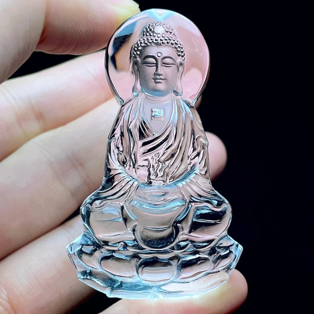 天然白水晶立体大日如来释迦牟尼吊坠，雕工精致，配精美绳子