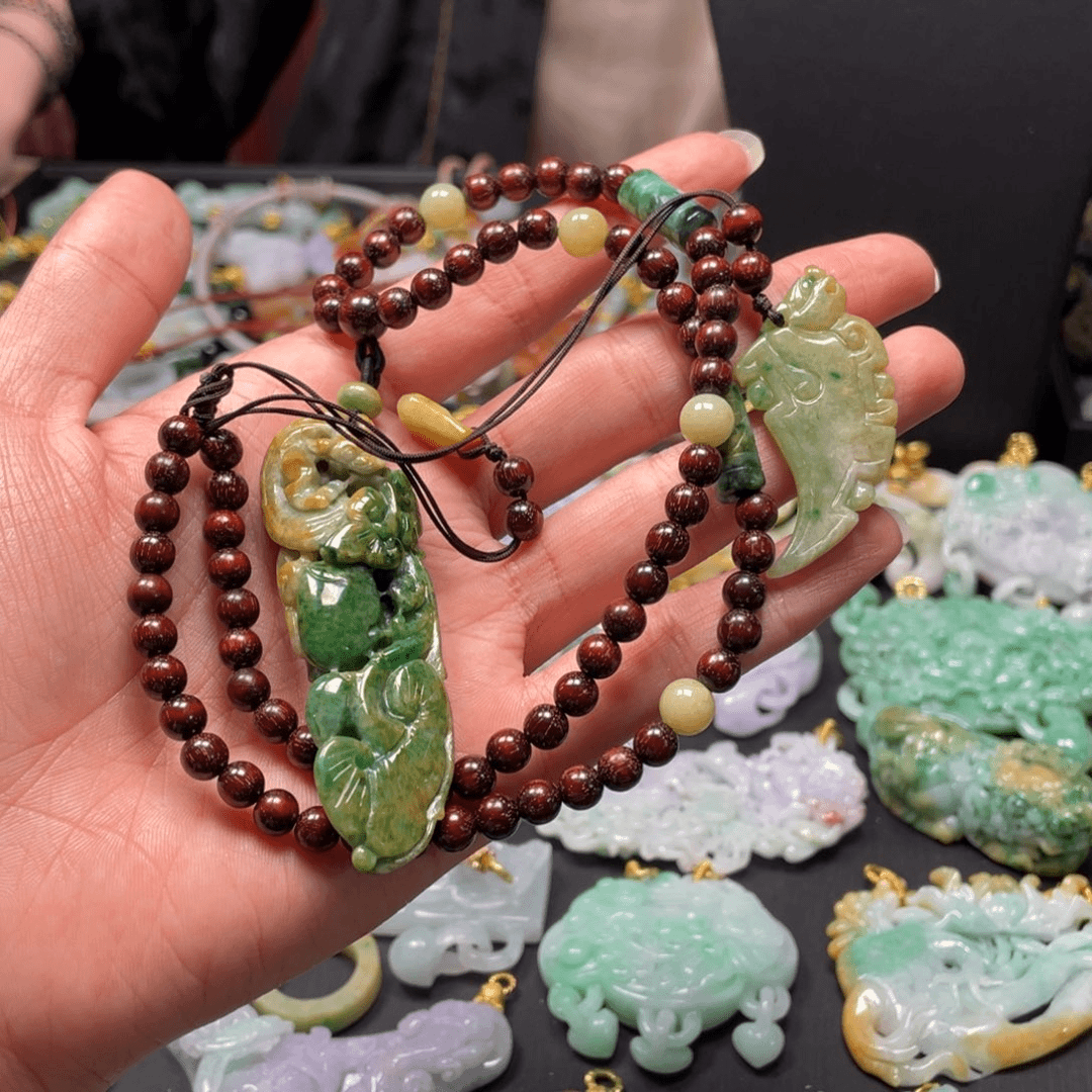 翡翠颈饰未镶嵌fgvcvvbbbhhgghhhh