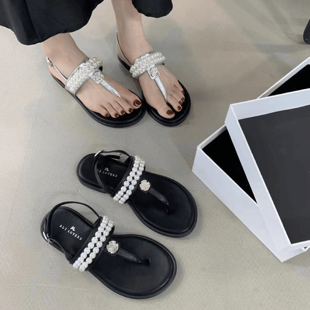 B 577 小香风珍珠夹趾凉鞋女2024新款休闲沙滩平底鞋一字扣带凉鞋