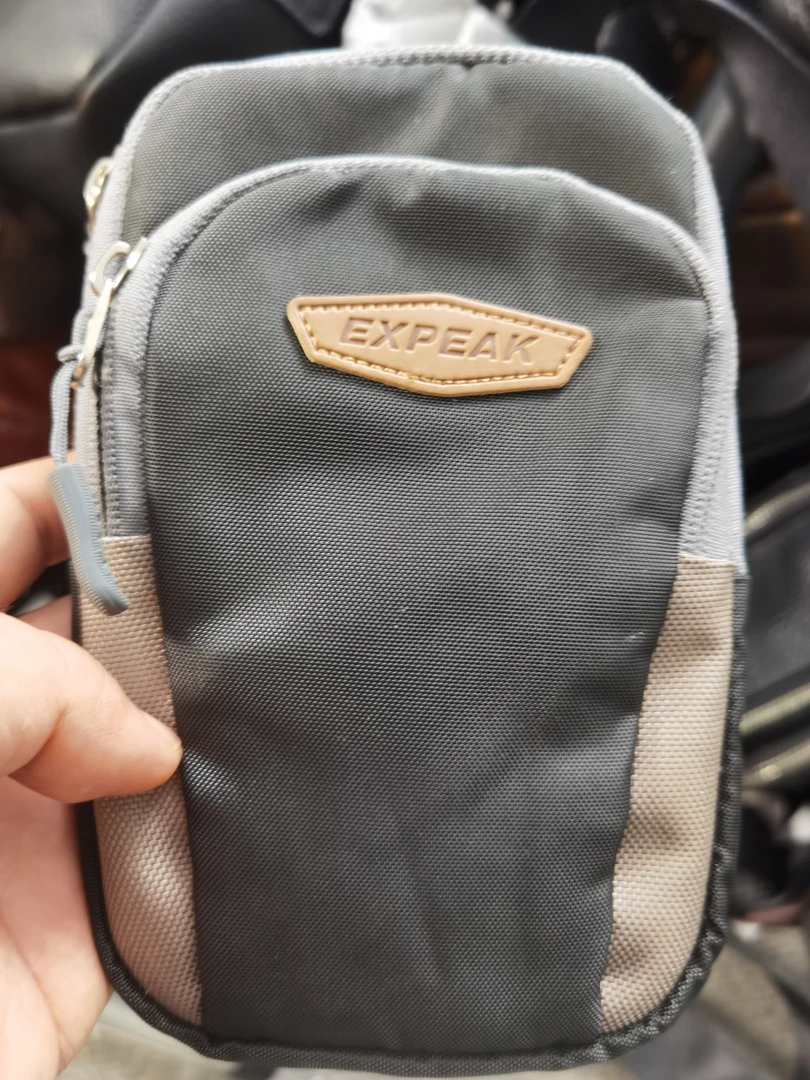 男士单肩斜挎包休闲时尚