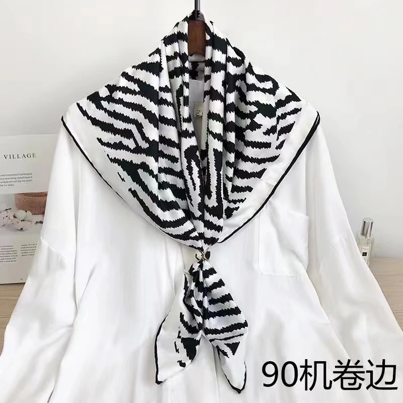 【黑白斑马纹】时尚斜纹绸大方巾90*90