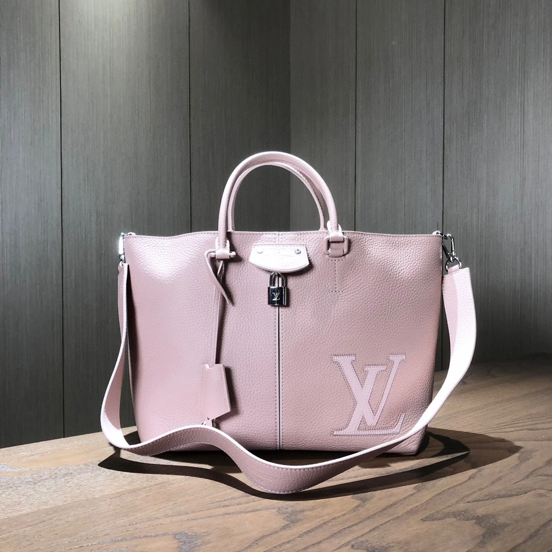 99新 LouisVuitton/路易威登 粉色全皮手提单肩包 尺寸31×25