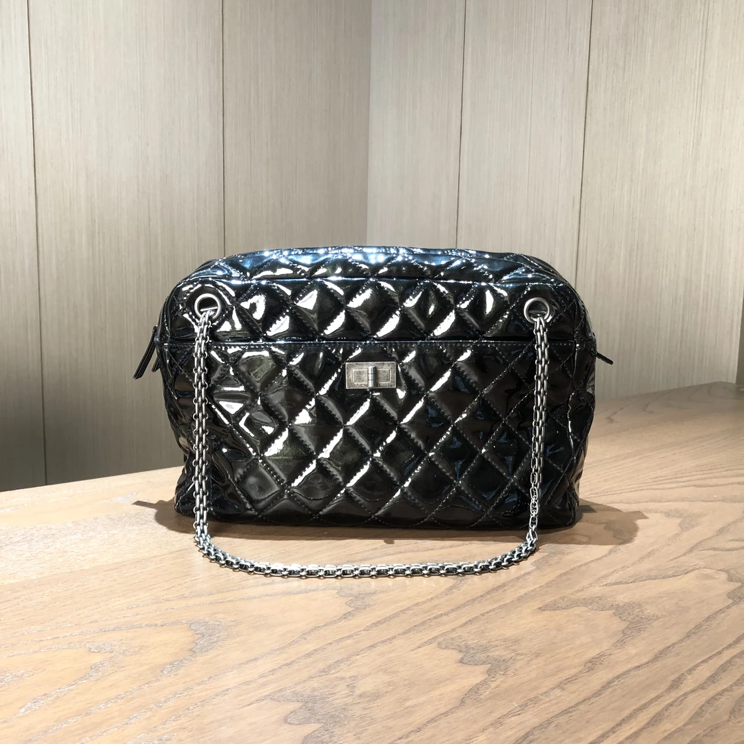 99新 Chanel/香奈儿 2.55菱格纹漆皮单肩包 15开 尺寸33x20 cc