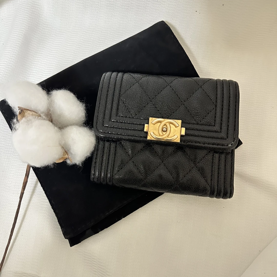 99新 Chanel/香奈儿 黑金荔枝牛leboy三折钱包