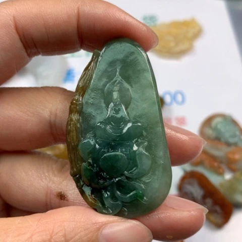 定制翡翠未镶嵌翡翠