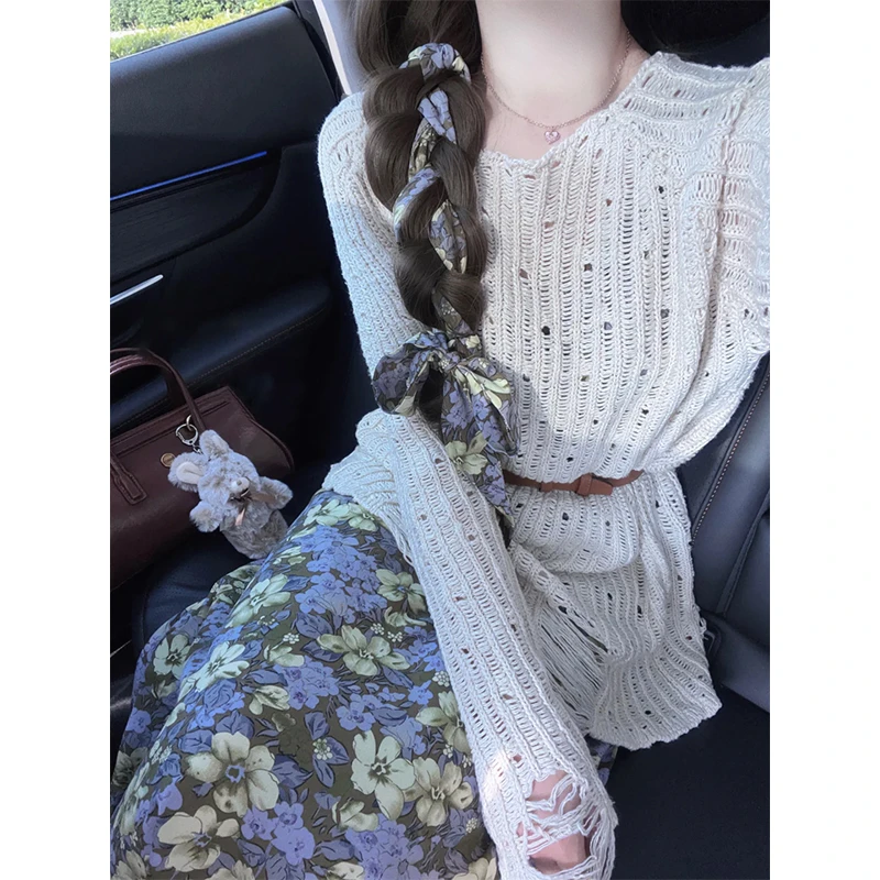 茶歇名媛温柔风碎花连衣裙子女秋季2024新款高级感小个子吊带长裙