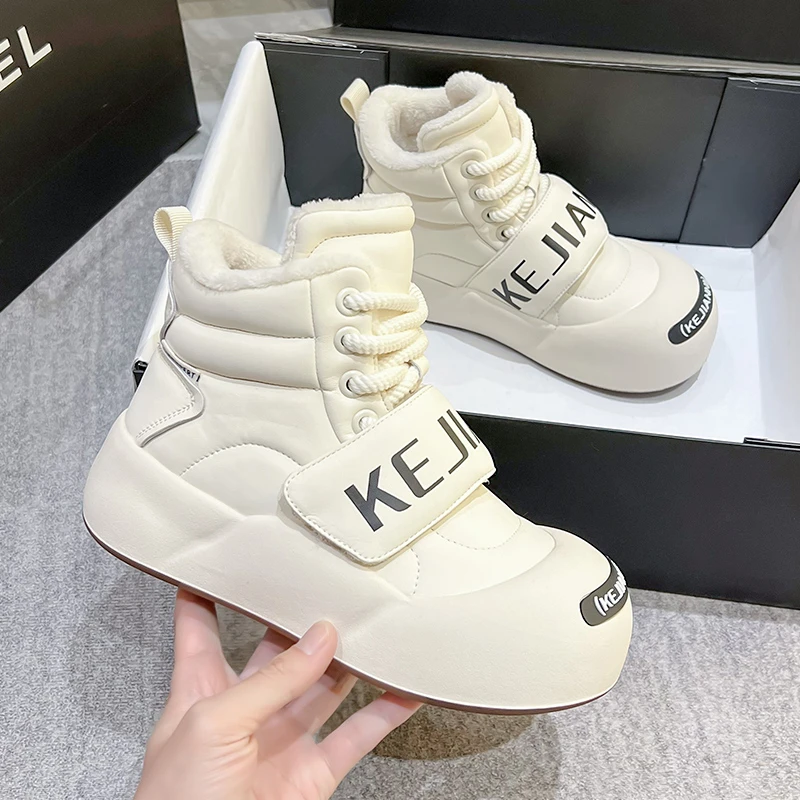 加绒高帮小白鞋女2025冬季新款加绒棉鞋厚底防滑短靴魔术贴面包鞋