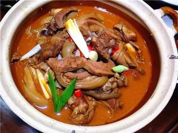 仙人山庄红烧羊肉钵600g香辣牛腩600g梅菜扣肉500g三样包邮到家