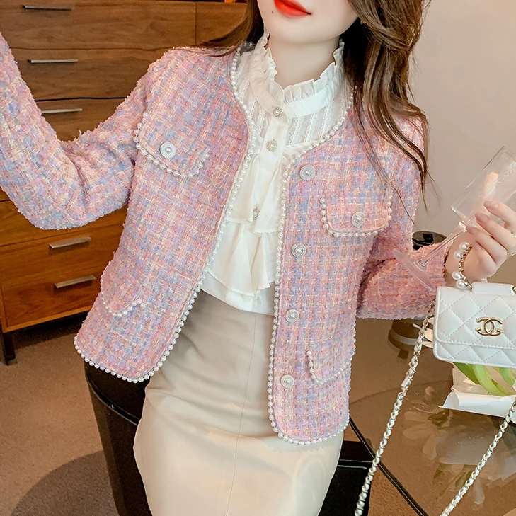 小香风粉色名媛短款外套女春季新款小个子法式高级感钉珠夹克上衣