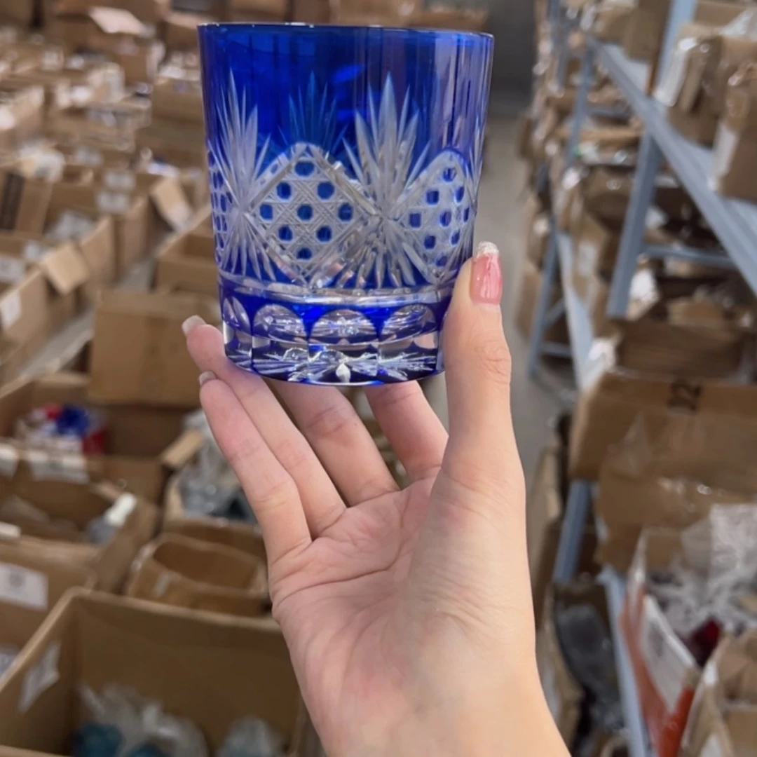 【闪购商品】如图一个，底部菊纹款