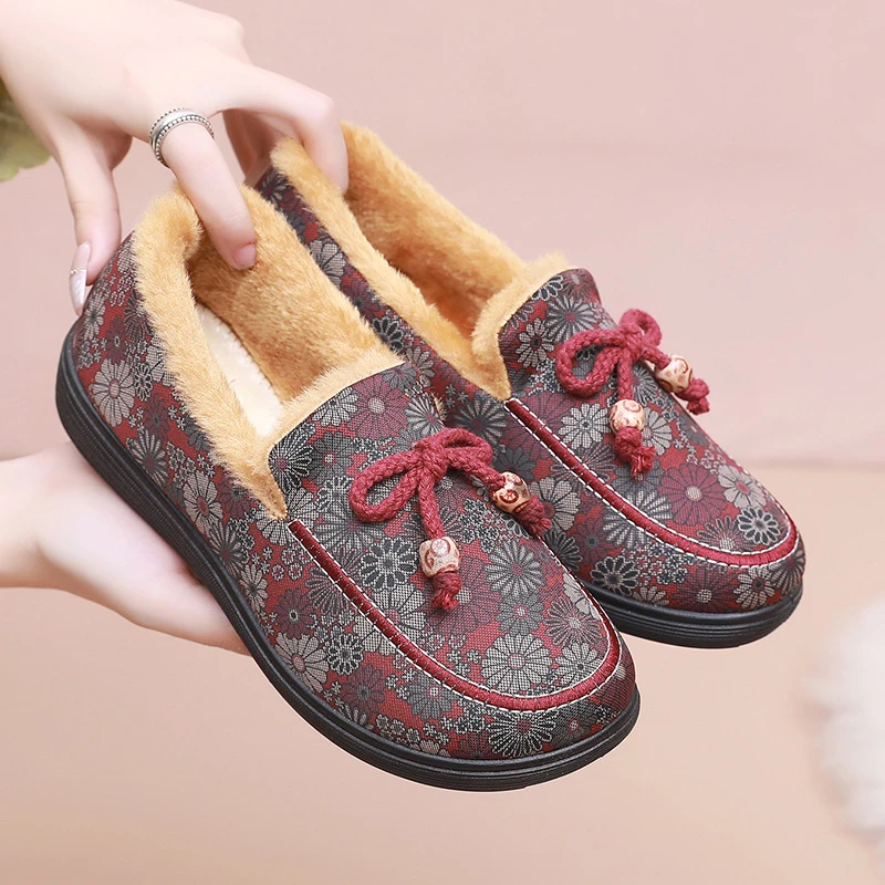 冬季新款老北京布鞋女棉鞋防滑软底妈妈鞋加绒加厚保暖老太太棉靴