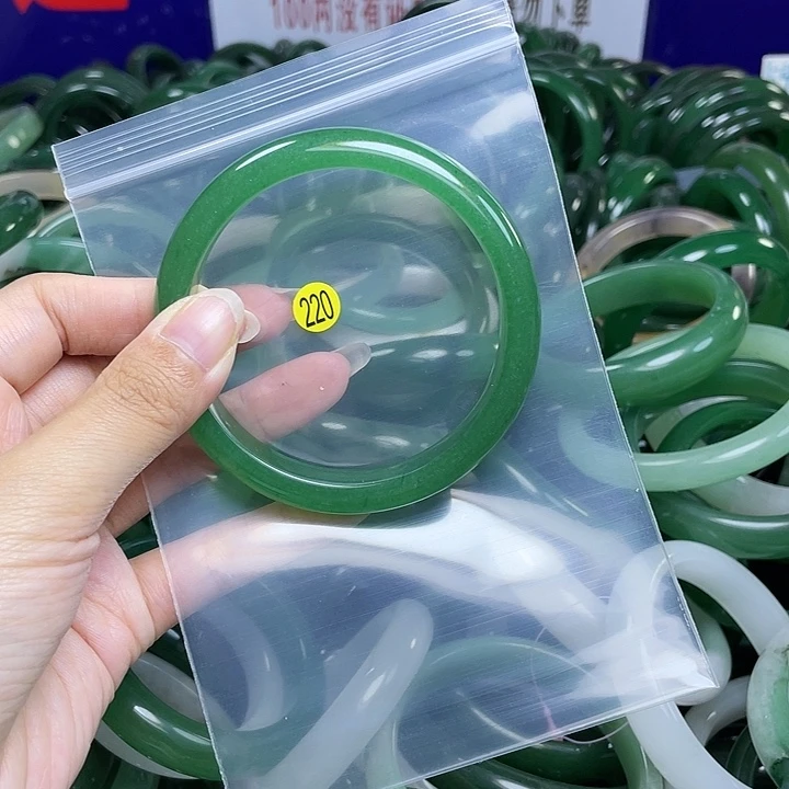 东陵石手镯未镶嵌62
