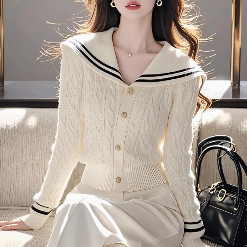 韩系chic小众白色海军领长袖针织开衫女今年秋季流行独特别致上衣