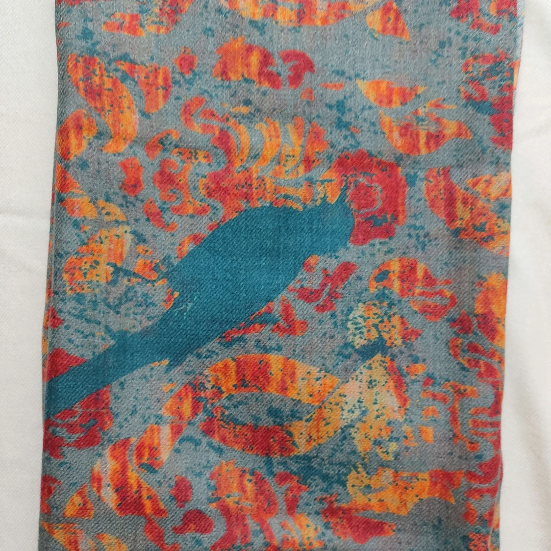 薄款羊R油画风围巾时尚