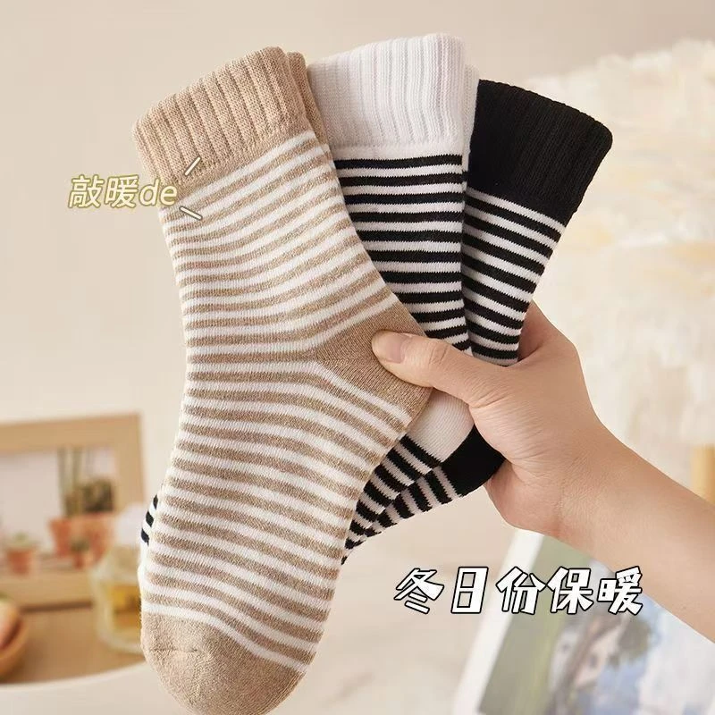 袜子女秋冬爆款女士条纹毛圈袜加绒加厚网红款日系中筒袜诸暨袜子