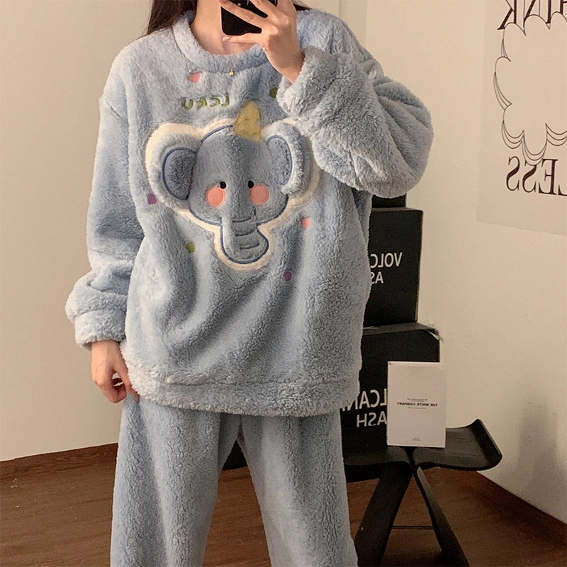 日系可爱蓝色小象睡衣女冬季新款珊瑚绒学生长毛绒宽松家居服套装