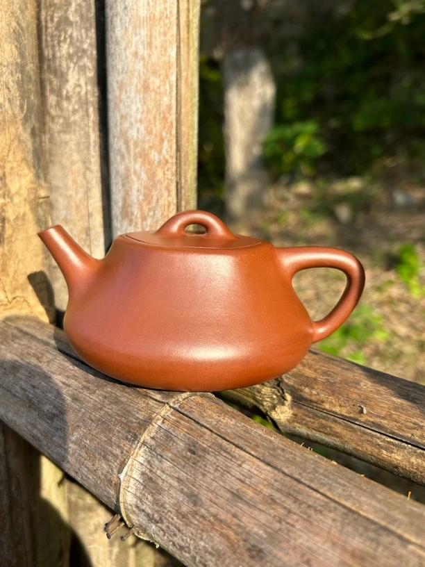 舒义制 六方柱础 红泥